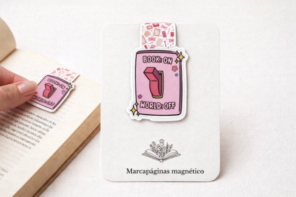 Marcapáginas magnético Book: on. World Off.