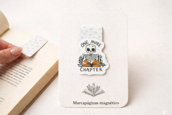 Marcapáginas magnético One more Chapter.