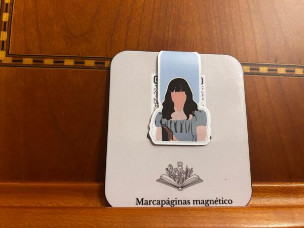 WhatsApp Image 2026-02-16 at 14.30.48 (2) Marcapáginas Magnético Eloise Bridgerton.